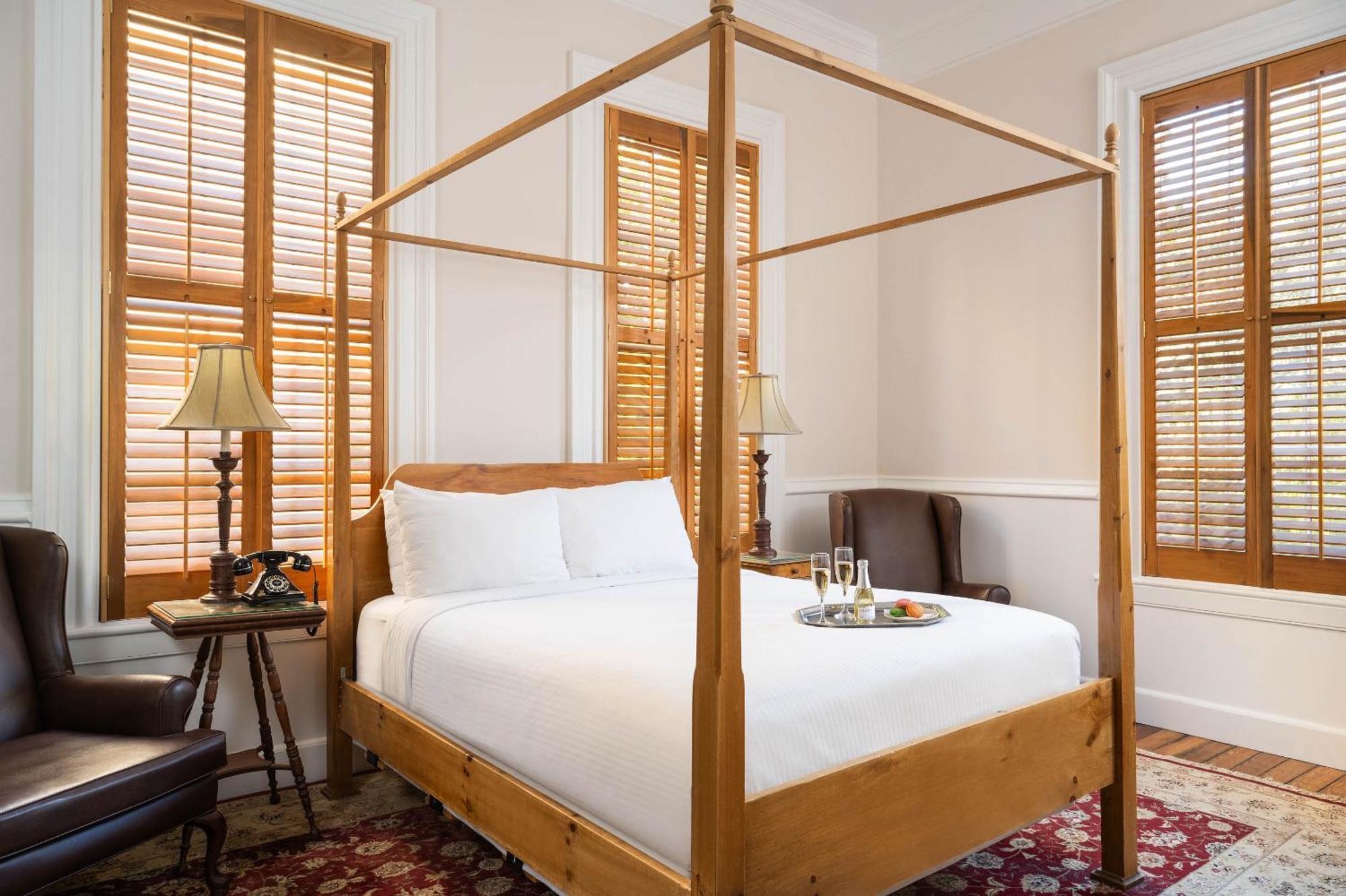 The Jasmine House Bed & Breakfast Чарлстън Екстериор снимка